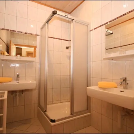 Haus Katharina Апартаменты *