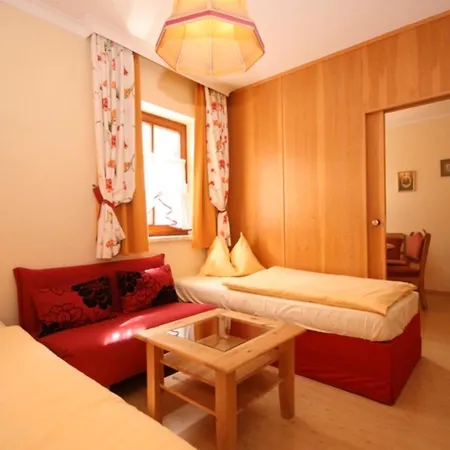 Haus Katharina アパート *